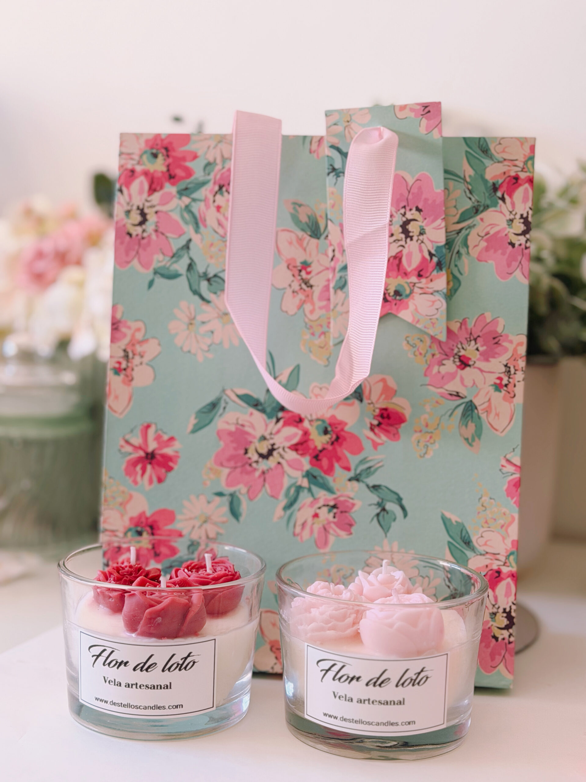 · Vela aromática tono rosa suave · - Imagen 5