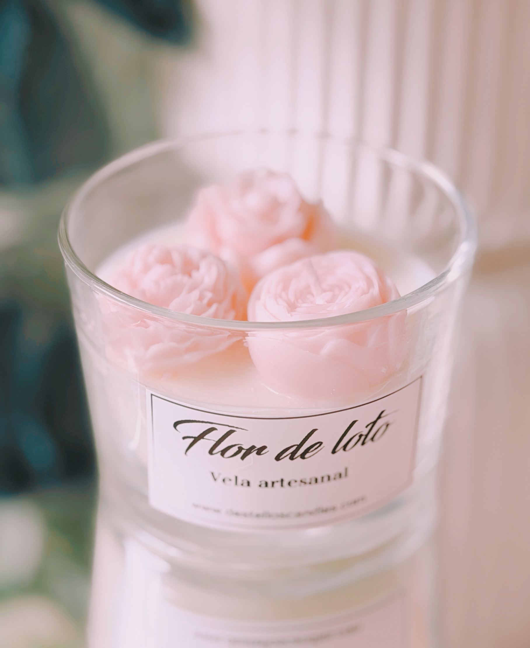 · Vela aromática tono rosa suave · - Imagen 6