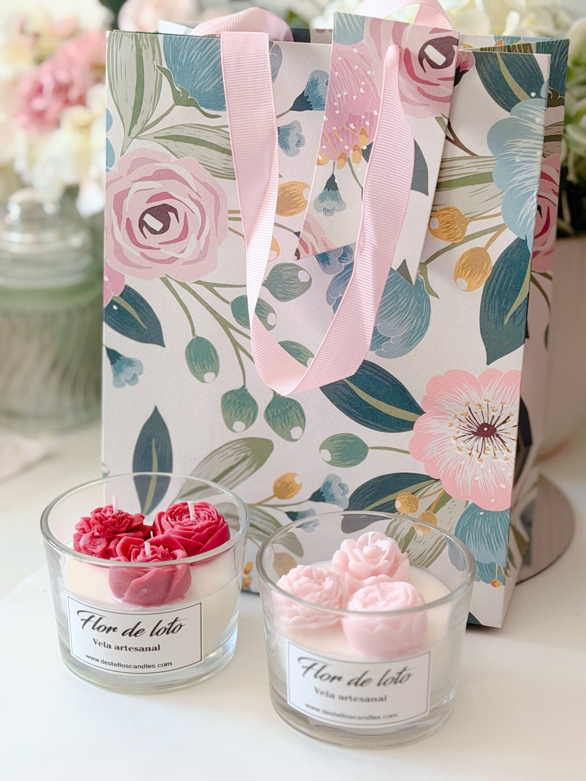 · Vela aromática tono rosa suave · - Imagen 4